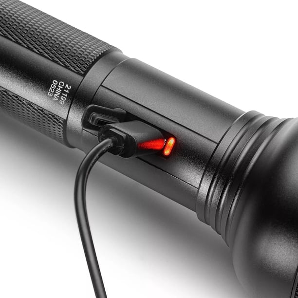 bushnell 3000 lumen rechargeable flashlight Bushnell 3000 Lumen Rechargeable Focusing Flashlight