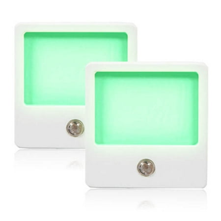 Maxxima Green LED Night Light With Dusk To Dawn Sensor 