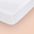 thumbnail image 3 of Casper Sleep Protector de colchón impermeable tamaño Queen blanco, 3 of 8