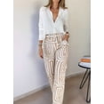 thumbnail image 4 of Conjunto de Dos Piezas para Mujer, con Estampado Geométrico, Pantalones de Cintura Alta y Camisa Sencilla. Caqui XXL, 4 of 9