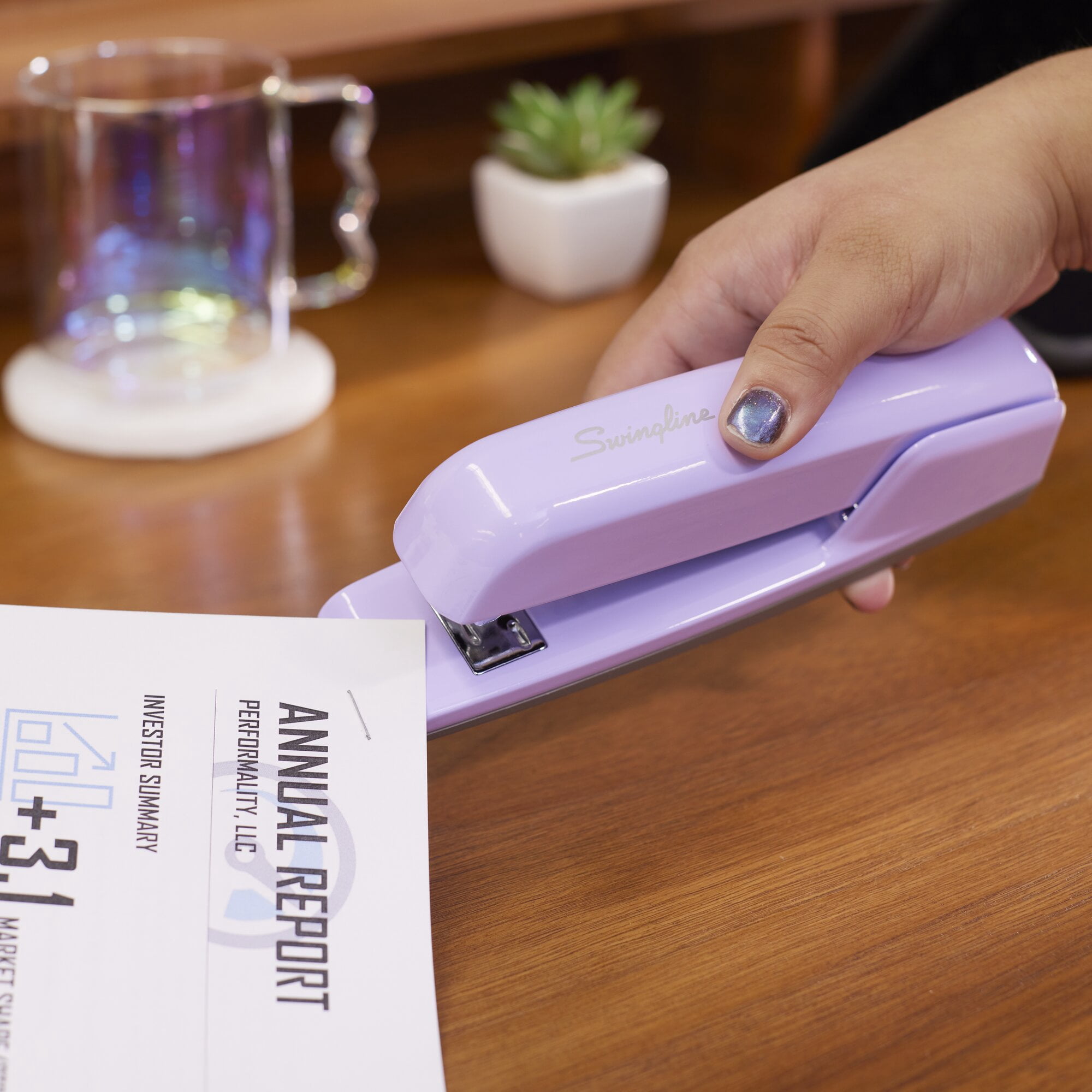 Swingline 747 Business Desktop Stapler 30 Sheets Lavender - Full Size Staplers