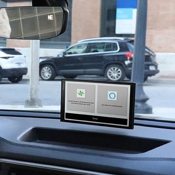 Garmin DriveSmart 86 8" Car GPS Navigator (010-02471-00) Bundle with 10" Hard EVA Case| Official Garmin USA Dealer