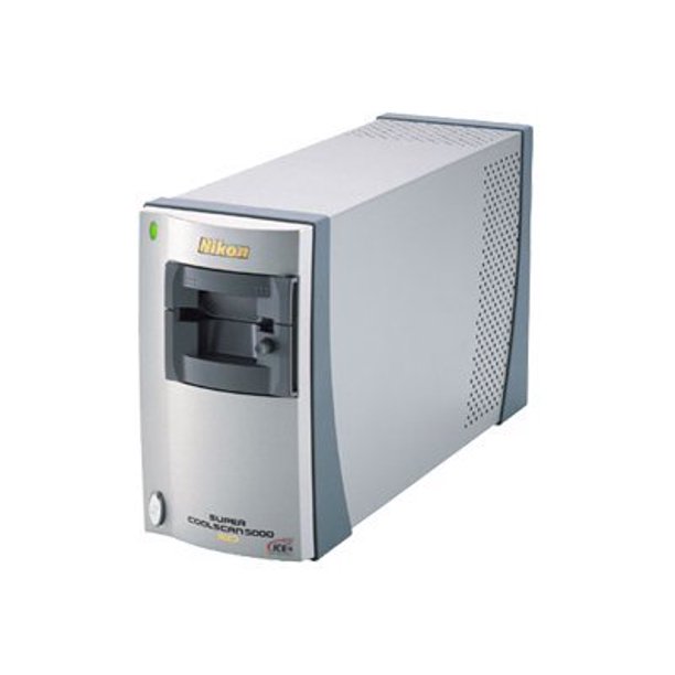 Nikon Super Coolscan 5000 Ed Film Scanner 35 Mm Ccd 1 In X 1 5 In 4000 Dpi Usb 2 0 Walmart Com Walmart Com