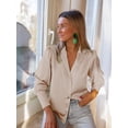 thumbnail image 2 of Blusa para mujer, elegante cuello en V, tira de botones, camisa de satén mate., 2 of 6