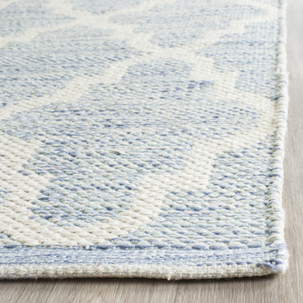 SAFAVIEH Montauk Crispian Geometric Quatrefoils Cotton Area Rug, Light Blue/Ivory, 11' x 15'