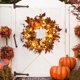 thumbnail image 4 of Corona De Calabaza Blanca, Hoja De Arce Y Hortensias Para Colgar En La Pared. Flor Artificial De Pvc. Corona De Halloween Para Decorar La Puerta Principal. Colgante., 4 of 8