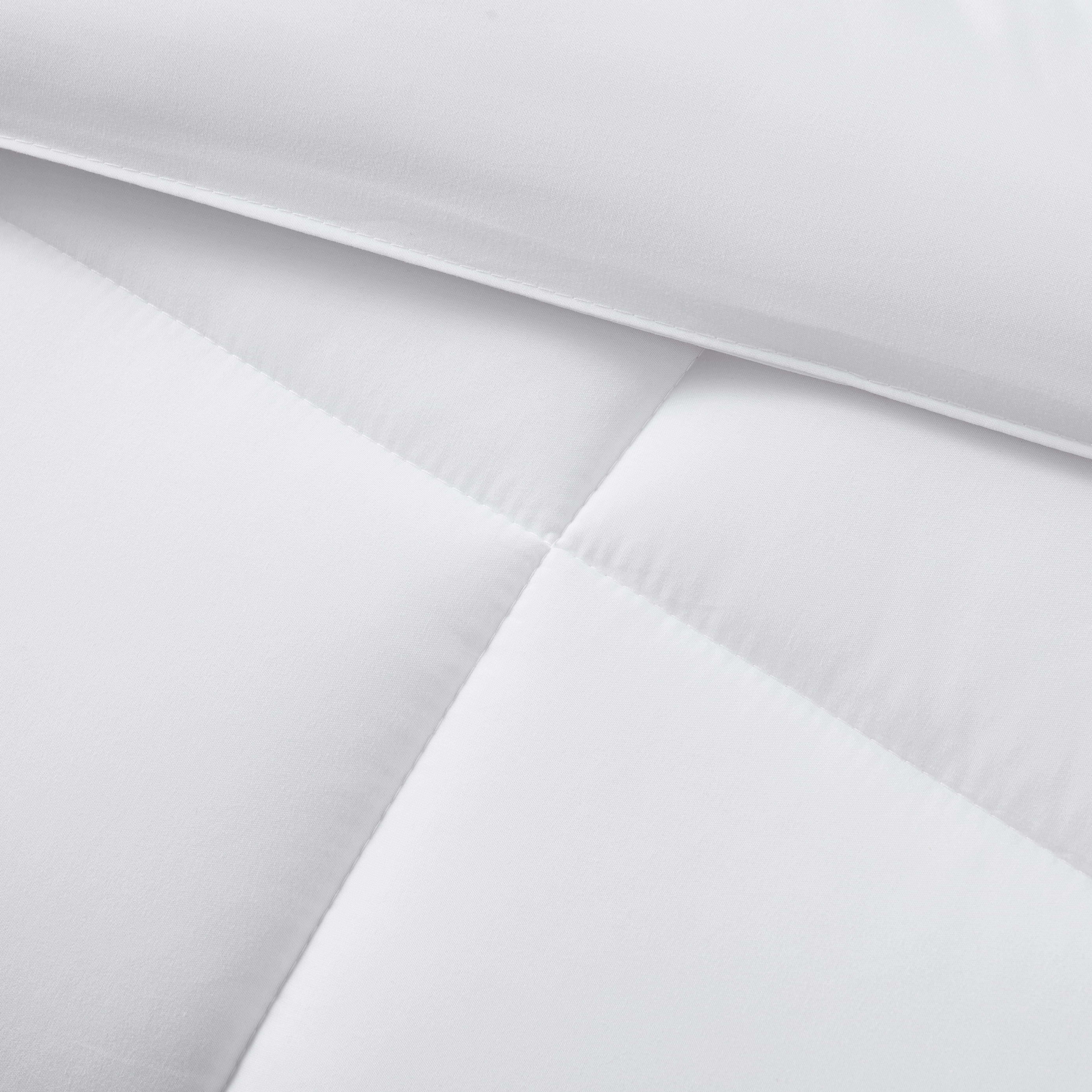 Nestl Queen Comforter, Quilted Down Alternative Bedding Duvet Insert, White