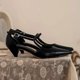 thumbnail image 4 of Zapatos de mujer con tacón cónico puntiagudo y hebilla poco profunda Zapatos individuales huecos laterales Wmkox8yii shjk7172, 4 of 9