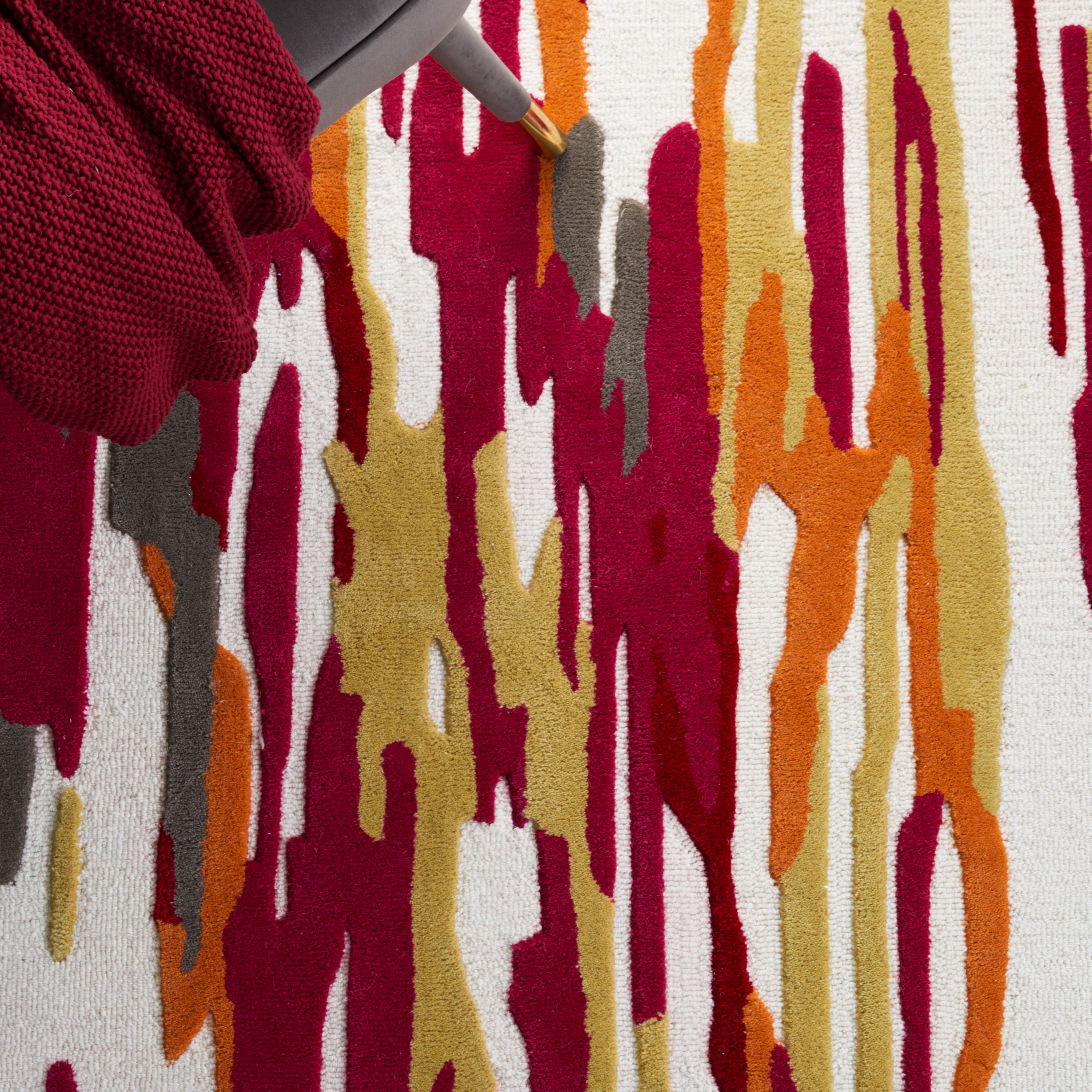 SAFAVIEH Rodeo Drive Jesper Abstract Area Rug, Ivory/Red, 3' x 5'
