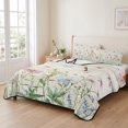 thumbnail image 2 of Full Quilt Set 78''x90'', Vintage Flower Lightweight Bedspread Coverlet Set with 2 Pillow Shams, Botanical Wildflower Plant Country Daisy Breathable All Season Quilt Bedding for Bedroom/Guest Room, 2 of 9
