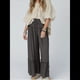 thumbnail image 4 of Pantalones Palazzo Holgados de Playa con Cintura Alta Elástica, Dobladillo con Volantes y Pierna para Mujer Gris Oscuro XS, 4 of 7
