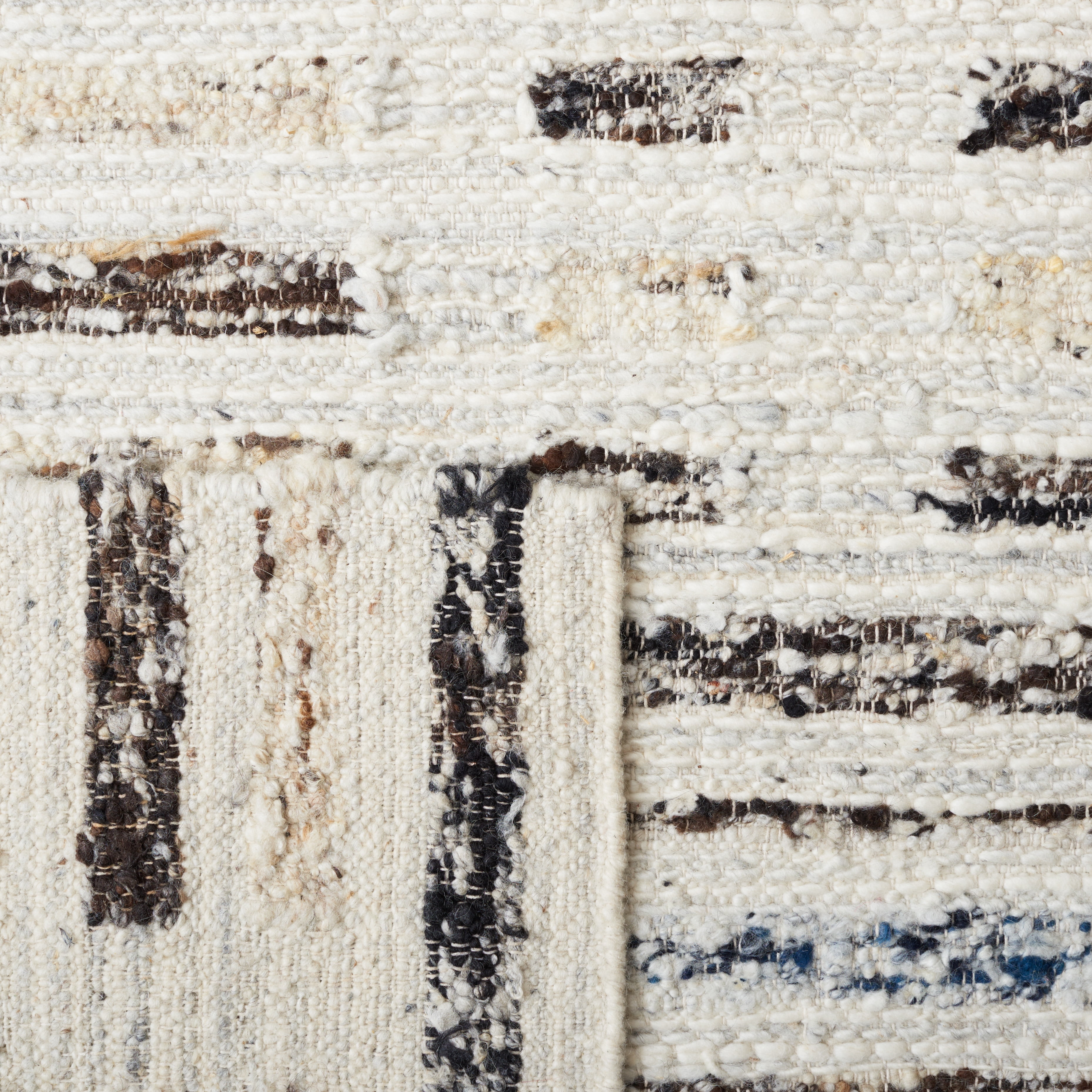 SAFAVIEH Manhattan Ronald Geometric Area Rug, Ivory/Dark Brown, 4' x 6'
