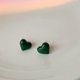 thumbnail image 2 of Pendientes de Corazón para Mujer Negro Rojo Verde Pendientes de Corazón Minimalista para Cumpleaños Navidad Regalo de Joyería, 2 of 4