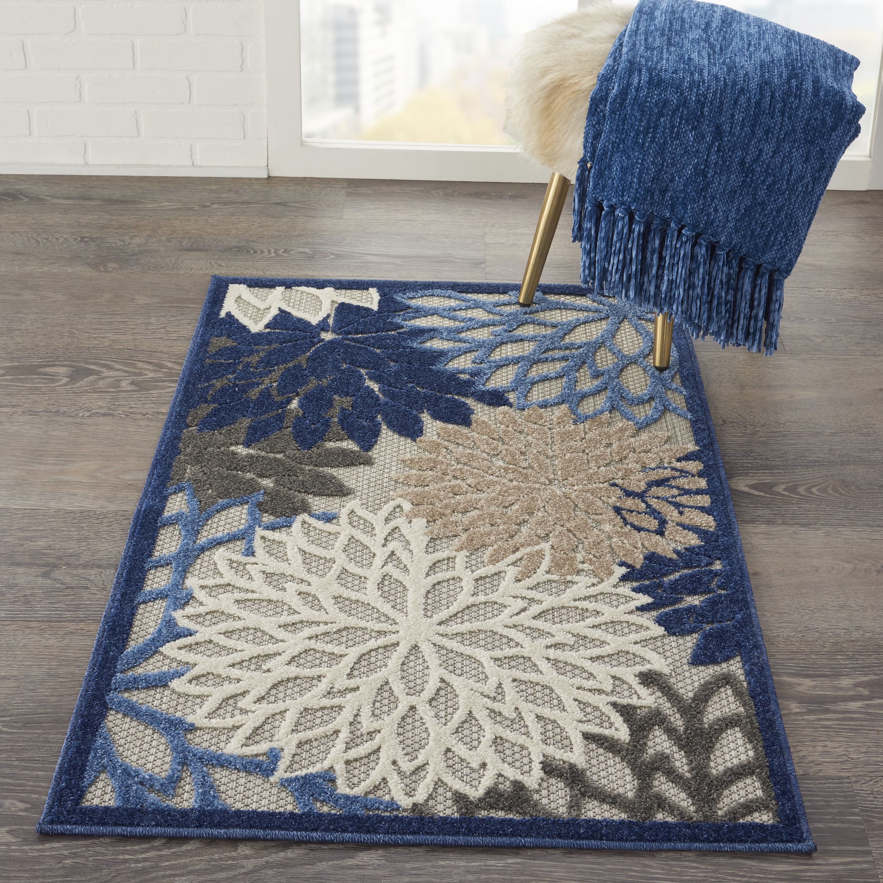 Nourison Aloha Patio Floral Blue/Multicolor Area Rug
