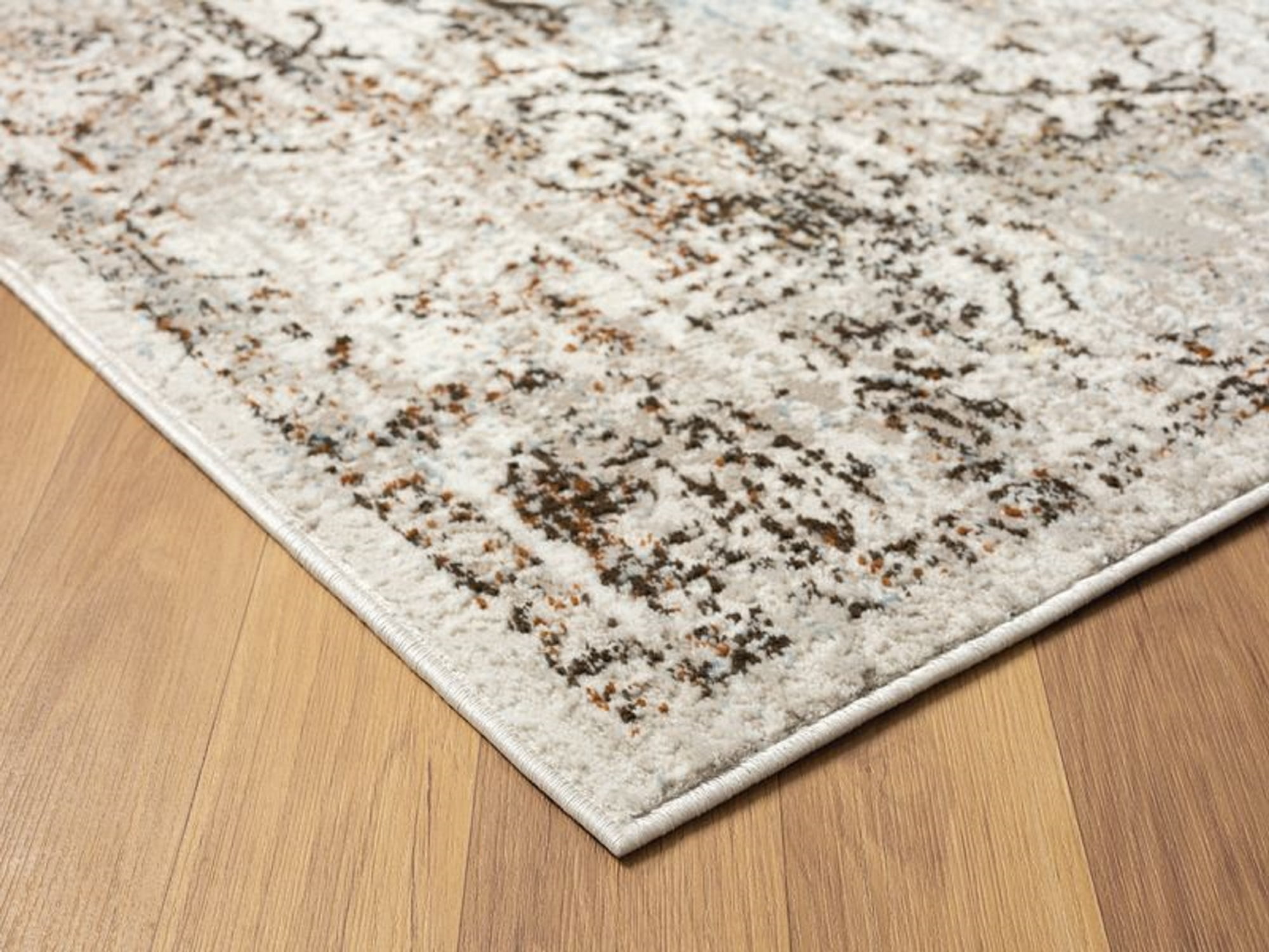 United Weavers Nelson Amos Transitional Medallion Runner Rug, Blue, 2'7" x 7'2"