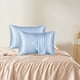 thumbnail image 1 of Funda de almohada de satén, imitación seda, cómoda y elegante, textura satinada, hipoalergénica, lavable a máquina, 100% poliéster, para dormitorio, suave y lujosa.,Wsvlmg, 1 of 9