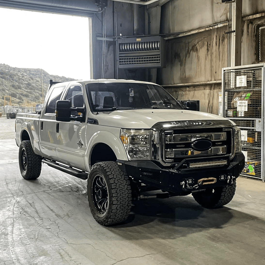 Vijay Compatible with 2011-2012-2013-2014-2015-2016 Ford F250/F350/F450 Front Bumper Textured Black Steel with Light and D-ring