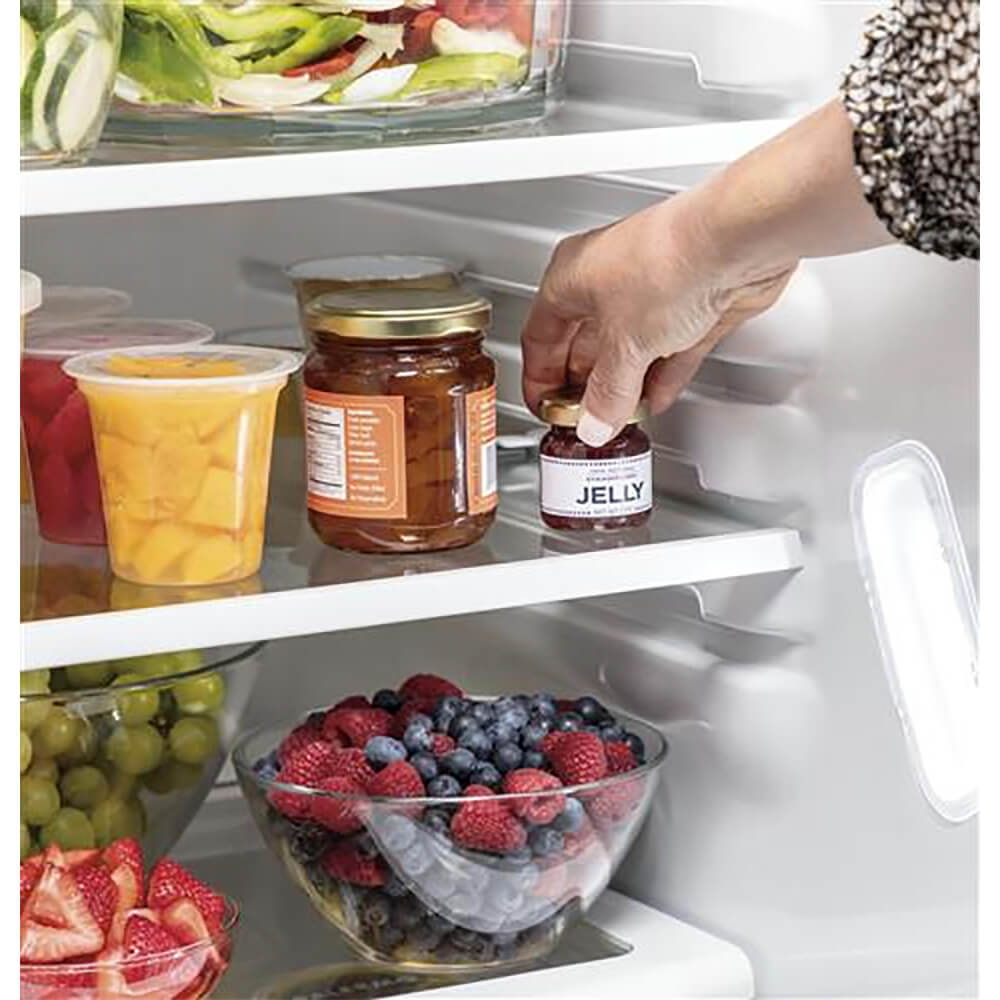 GE Appliances 25.1 cu. ft. Fingerprint Resistant Side-by-Side Refrigerator model GSS25IYNFS