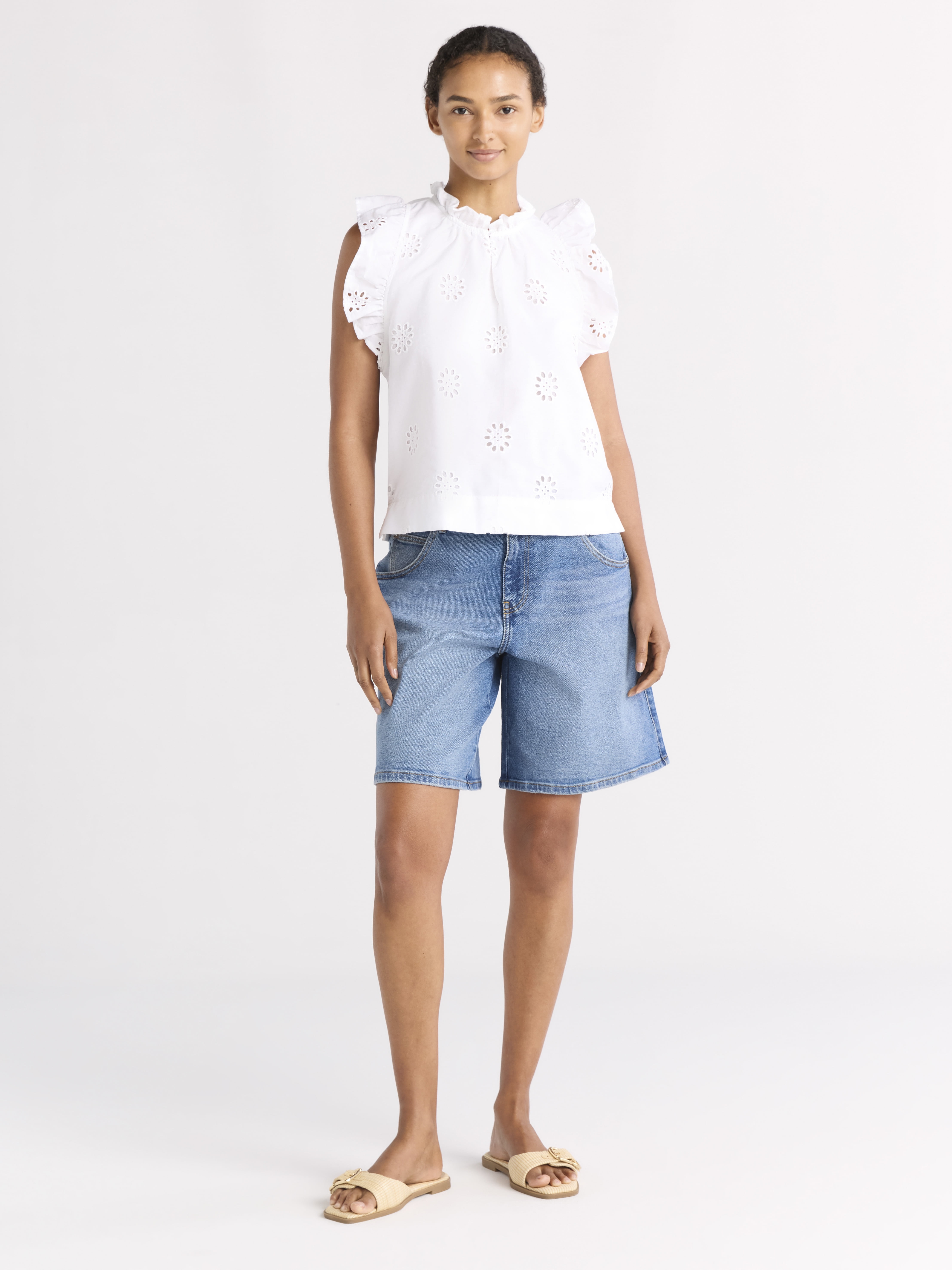 Free Assembly Women's Cotton Eyelet Top with Flutter Sleeves, Sizes XS-XXL