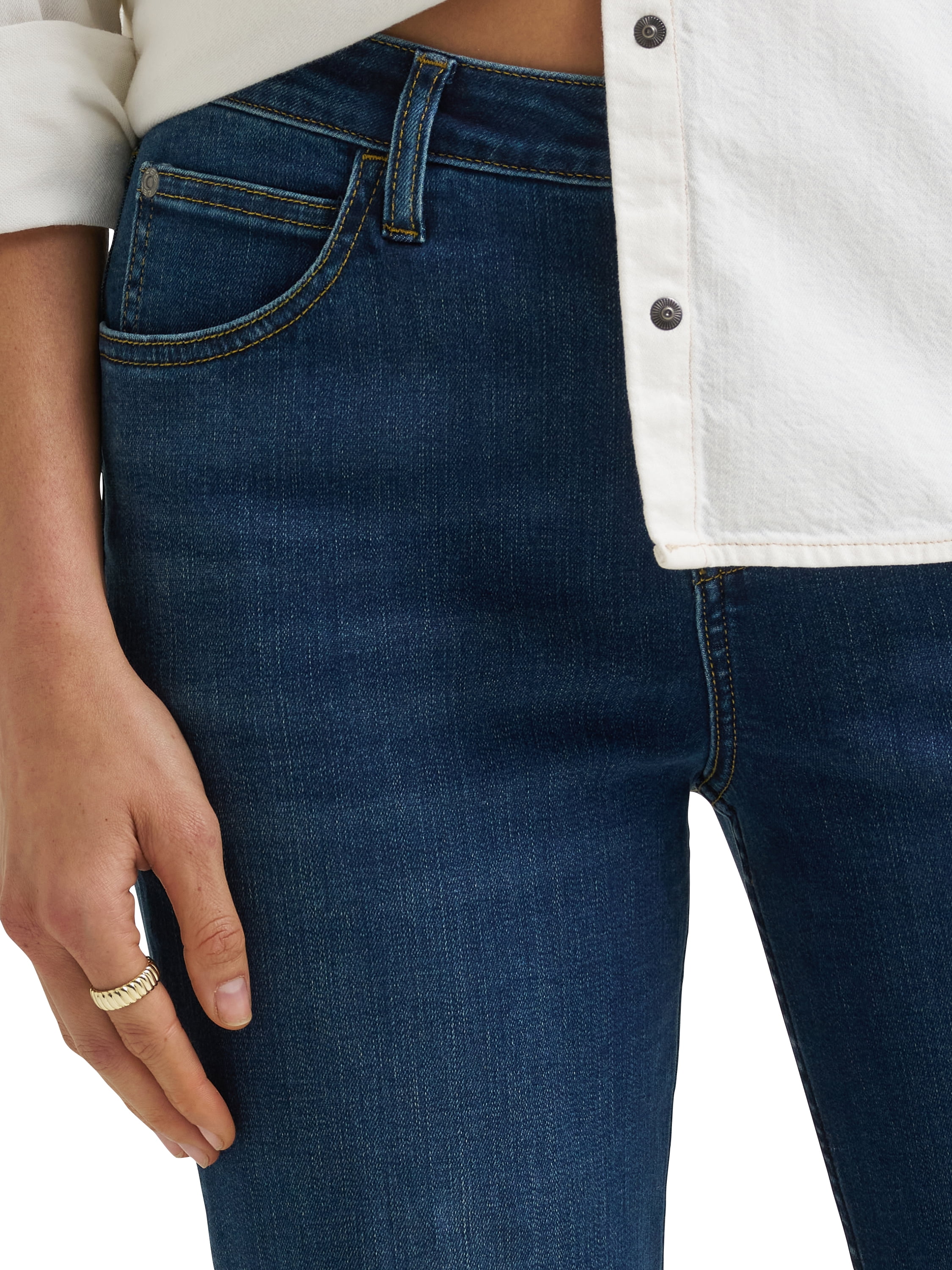 Lee® Women's and Plus 31" Mid Rise Bootcut Core Denim Jeans