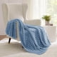 thumbnail image 2 of Manta Bedsure, suave y acogedora, forro polar de franela, 130 x 180 cm, 2 of 7