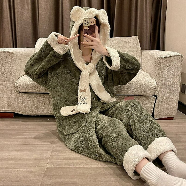 DanceeMangoo FUNISHI Womens Pajamas Plush Night robe Winter Pajamas Inspissate pijama mujer Plus Size Loose Version Hooded