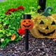 thumbnail image 3 of Lámpara de Halloween para decoración de jardín al aire libre con forma de calavera de calabaza, lámpara de pie con energía solar enchufable., 3 of 5