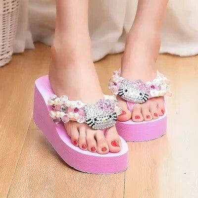 

Anime Sanrio Non-slip Slippers Cute Hello Kitty Flip-flops Women s Sponge Summer Thick-soled Rhinestone Gem Pearl Beach Slippers