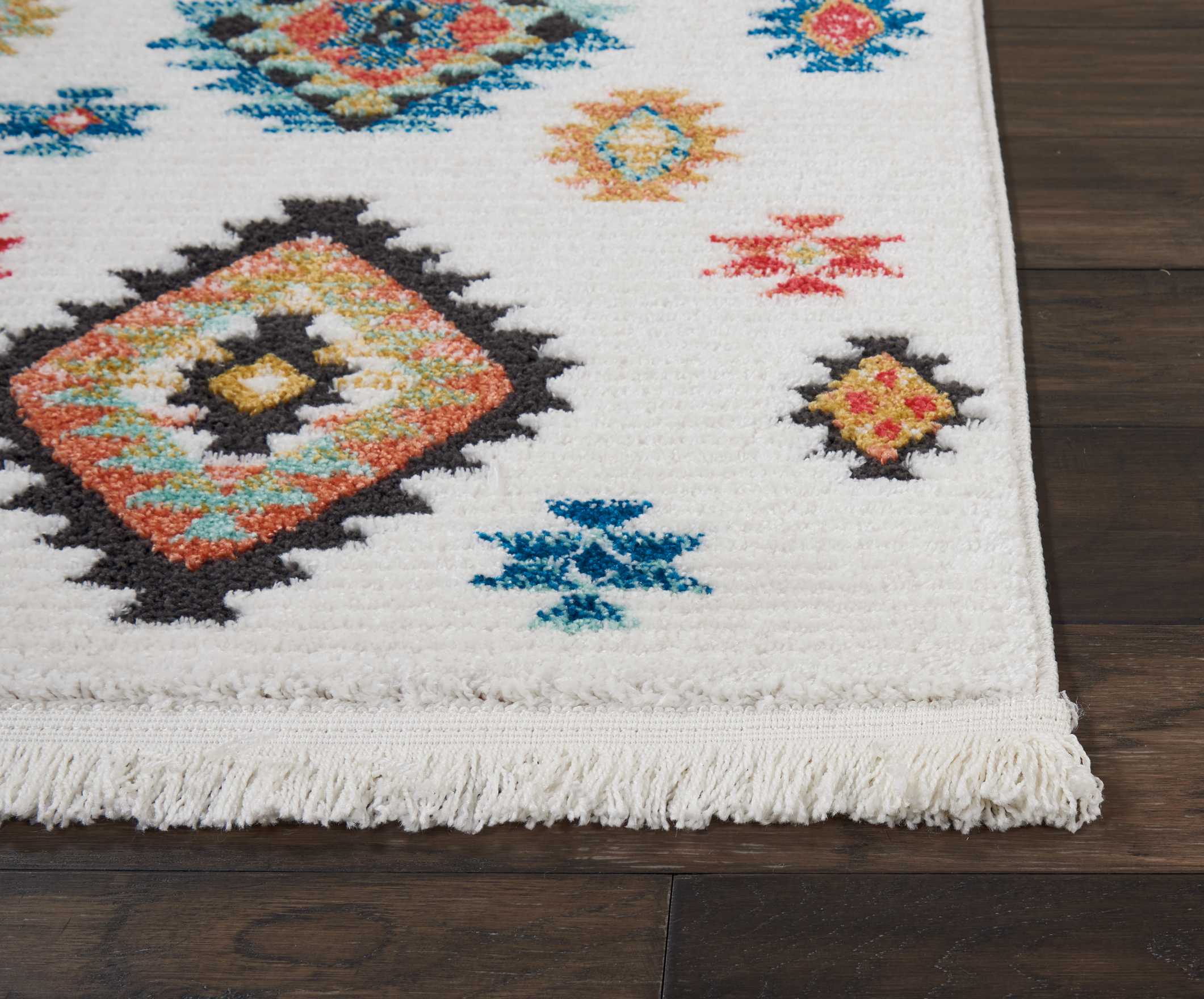 Nourison Tribal Decor Tribal White 2'2" x 7'9" Area Rug, (2x8)