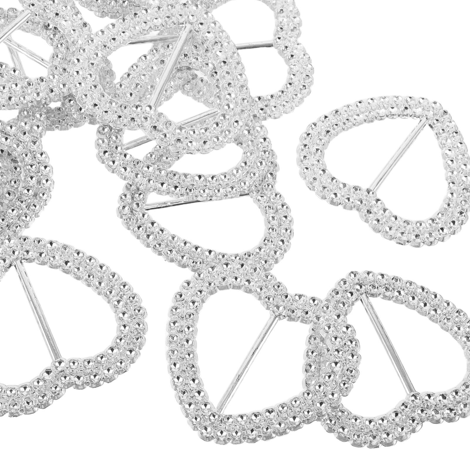 CTIRCHIU Heart Rhinestone Scarf Clip for Women, Stylish Accessory for T-Shirts, Shawls, Cardigans, and Fashion Decoration
