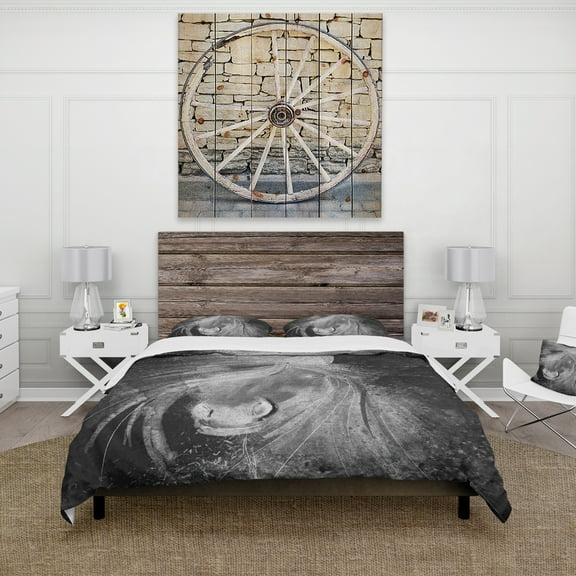 Designart 'Farmhouse Horse VI' Farmhouse Duvet Cover Set
