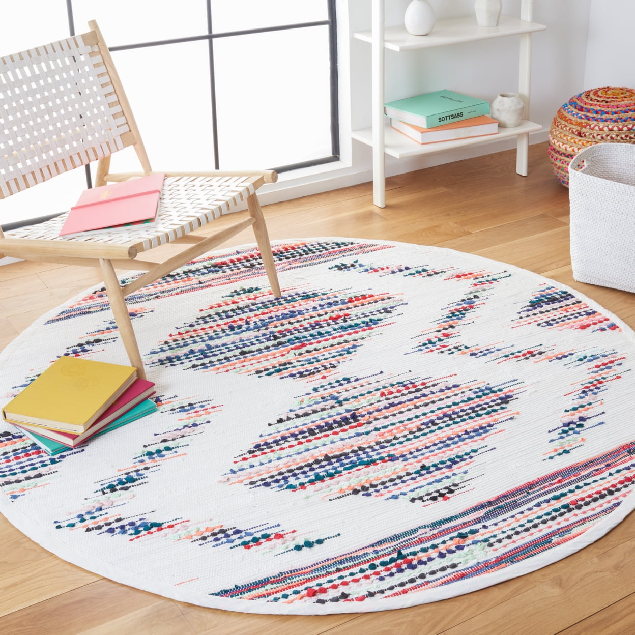 SAFAVIEH Montauk Rayen Diamond Area Rug, Ivory/Blue, 8' x 10'