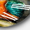 thumbnail image 3 of Designart 'Common Kingfisher Eating A Small Fish' Traditional Wall Clock, 3 of 5