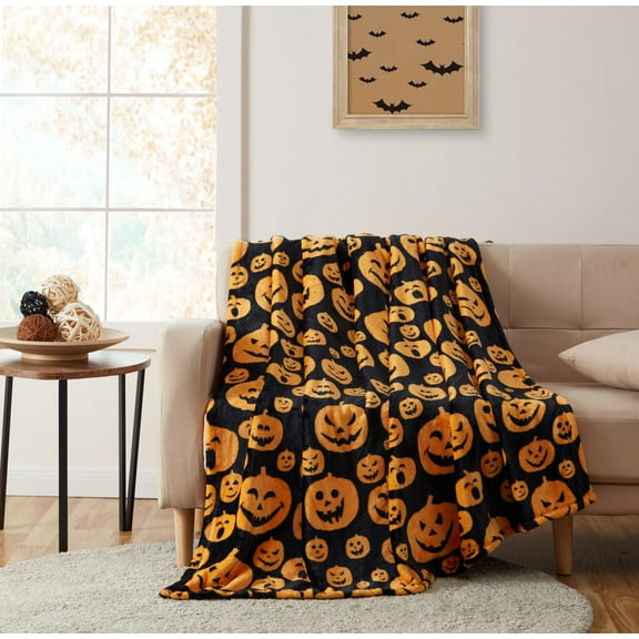Kate Aurora Autumn Living Oversized Halloween Jack-O'-Lantern Pumpkins Orange & Black Ultra Plush Throw Blanket