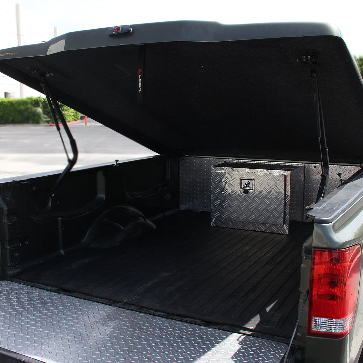 24"x17"x18" Truck Under Bed Tool Box Underbody Storage Pickup Trailer w/Lock
