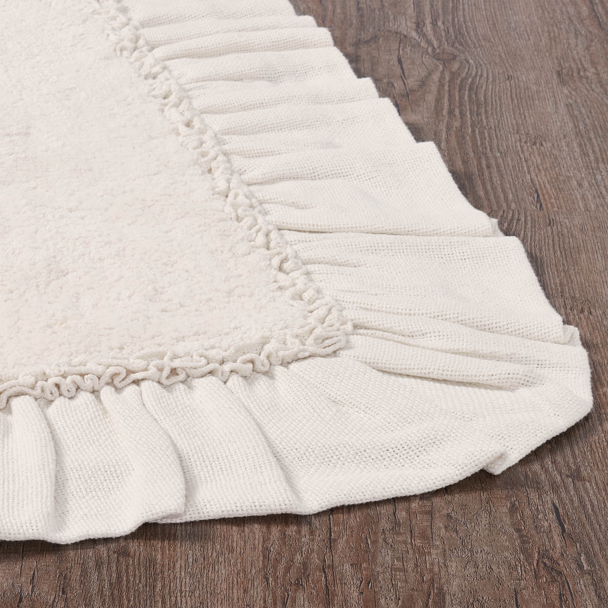 VHC Brands Burlap Ruffled Bath Mat, Antique White, 20x30