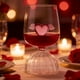 thumbnail image 4 of Vaso bajo de cristal con alas de corazón y doble punta para San Valentín, ideal para vino y postres románticos, con diseño de enano a rayas., 4 of 9
