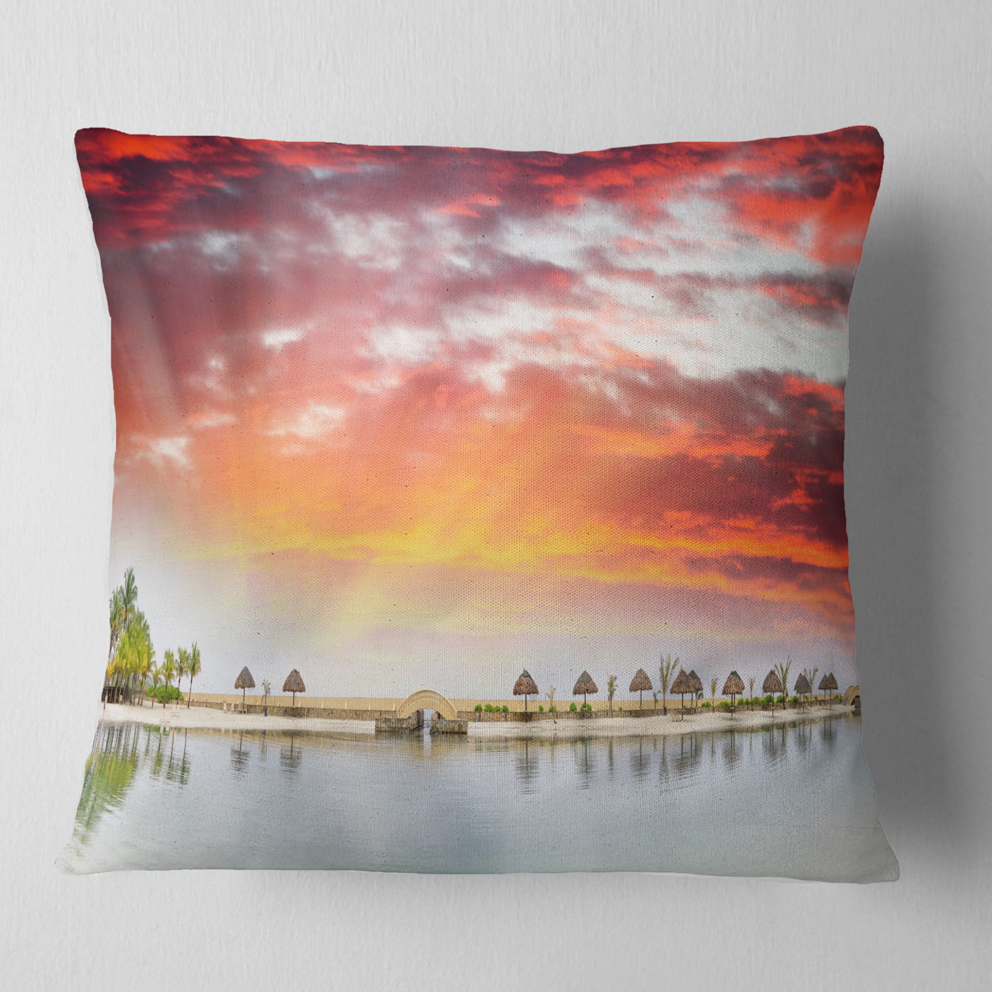 Designart Roatan Beach Sunset Panorama - Seashore Photo Throw Pillow - 18x18