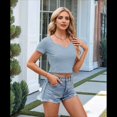 thumbnail image 4 of Camiseta de Corta con Cuello en V y Ombligo Al Descubierto, Azul , Talla L, 4 of 7
