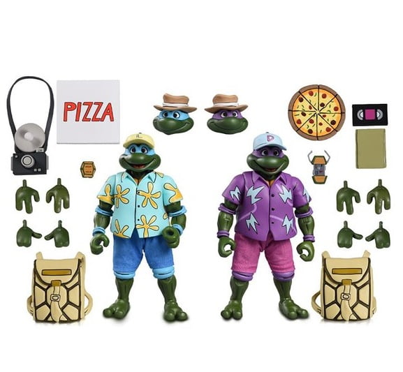 NECA Universal Monsters/TMNT Leonardo as The Hunchback & Raphael
