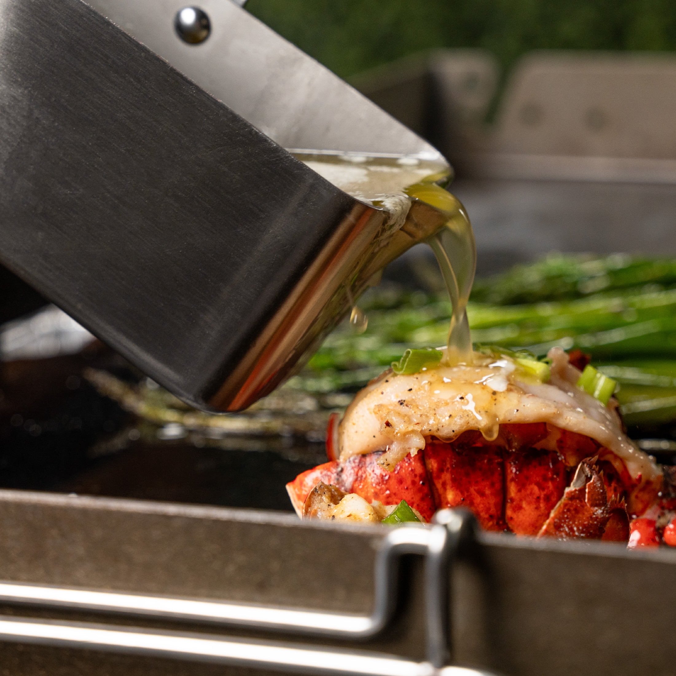 Blackstone Griddle Top Basting Pot with Wire Rack and Basting Brush