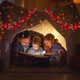 thumbnail image 4 of Simulación de flores rojas Guirnalda con luces Guirnalda Lámpara Cadena Corona de Navidad Decoración, 4 of 5