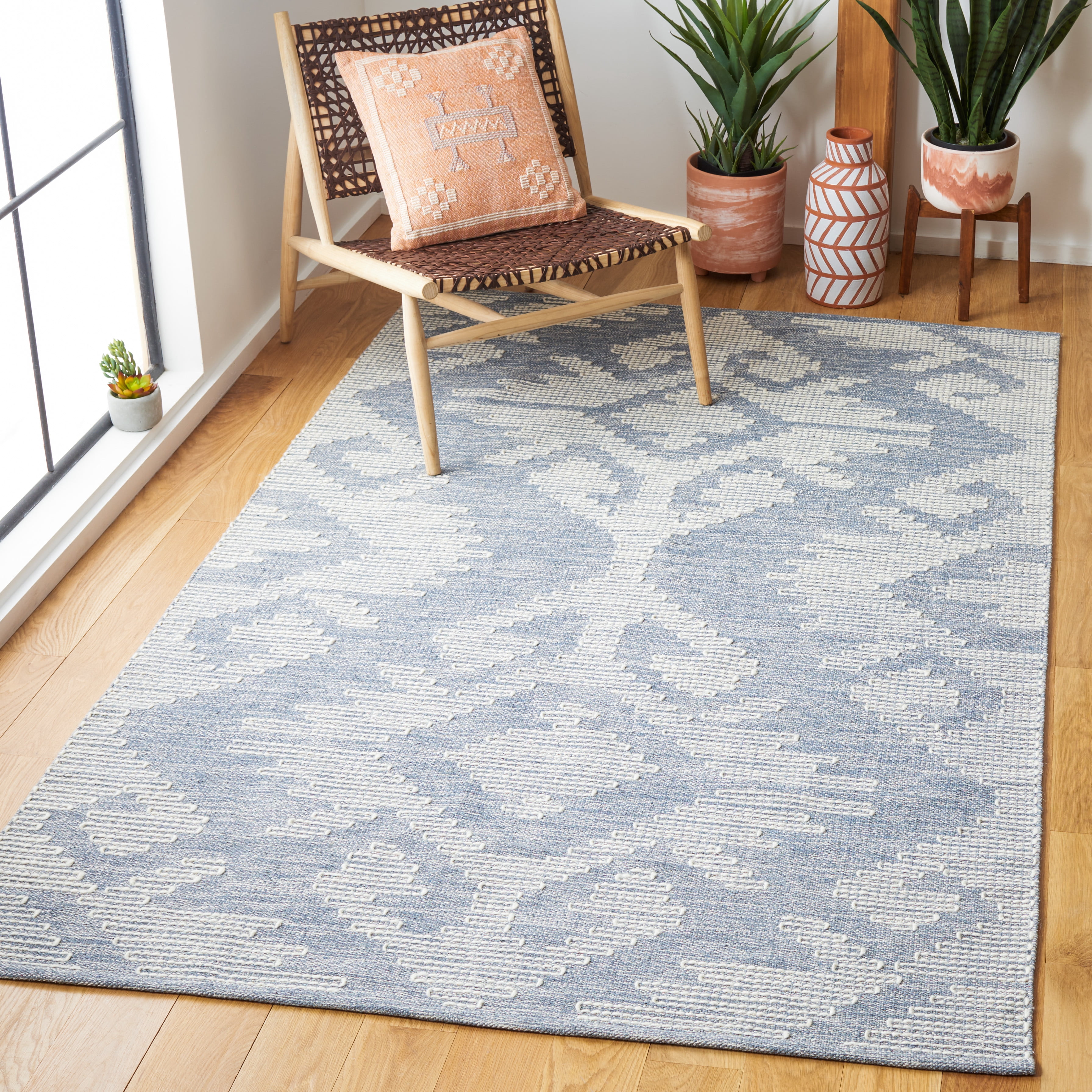 SAFAVIEH Kilim Jack Tribal Area Rug, Blue/Ivory, 6' x 6' Square
