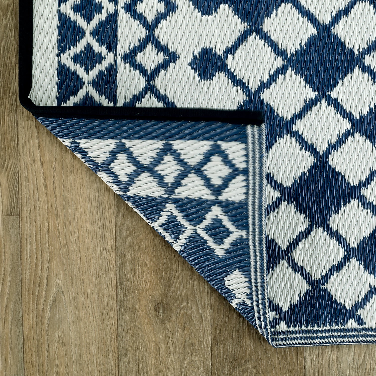 World Rug Gallery Contemporary Bohemian Geometric Reversible Recycled Plastic Outdoor Picnic Mat, Camping Rug, RV Rug - BLUE 5'x7'