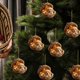 thumbnail image 4 of Adorno navideño de animales del bosque | Colgante de decoración navideña de 10 cm | Adorno de criaturas del bosque para decorar el árbol | Regalo festivo para la decoración navideña del hogar, 4 of 6