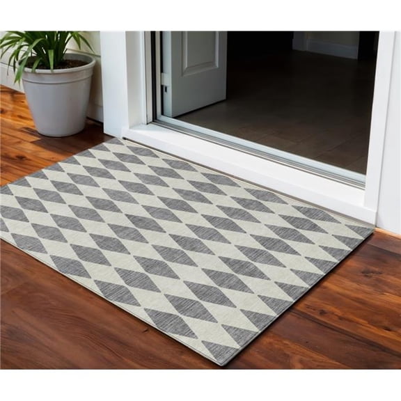 HomeRoots 577043 3 x 5 ft. Geometric Washable Indoor & Outdoor Rectangle Area Rug, Gray & Ivory