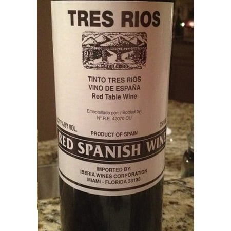 Tres Rios Red Wine, 750mL