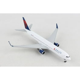 Herpa Wings 557139 BOAC Boeing 707-400 1/200 Scale Diecast