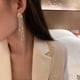 thumbnail image 3 of Pendientes Geométricos de Diamantes Ganfancp para Mujer Pendientes Largos con Borla 1 Par, 3 of 7