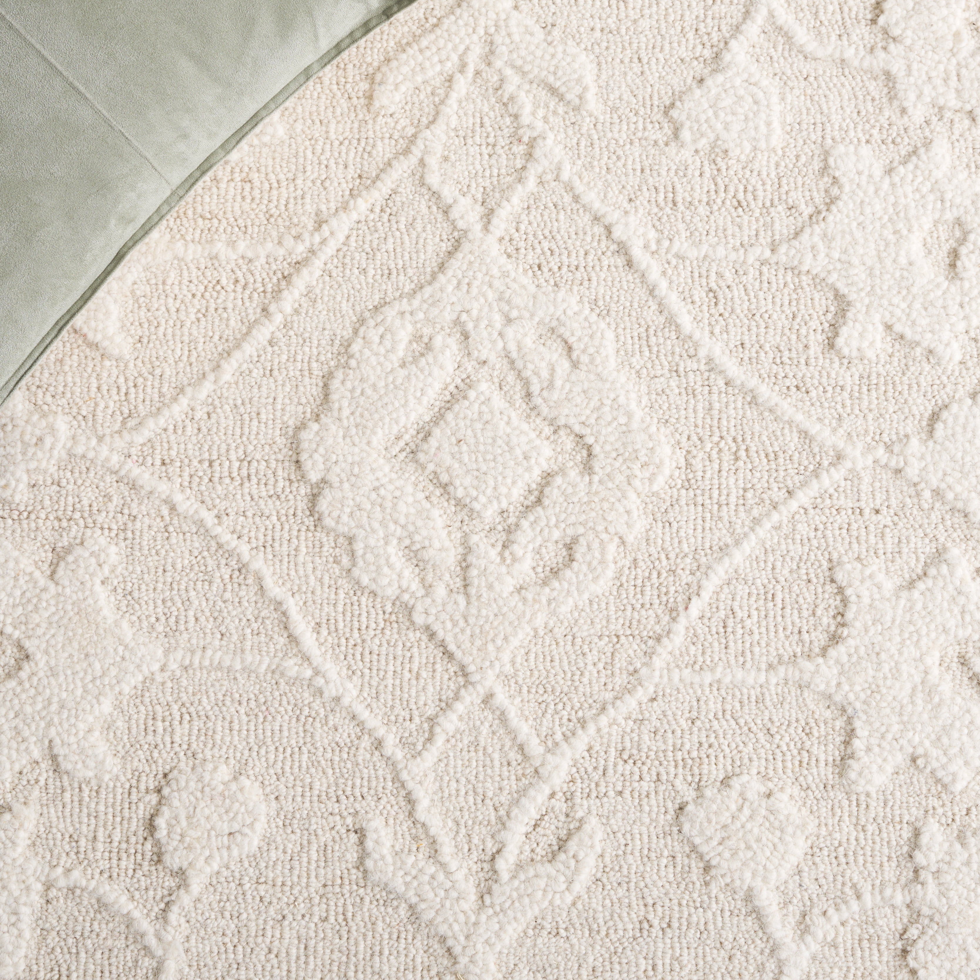SAFAVIEH Marquee Marlyne Medallion Area Rug, Ivory, 8' x 10'